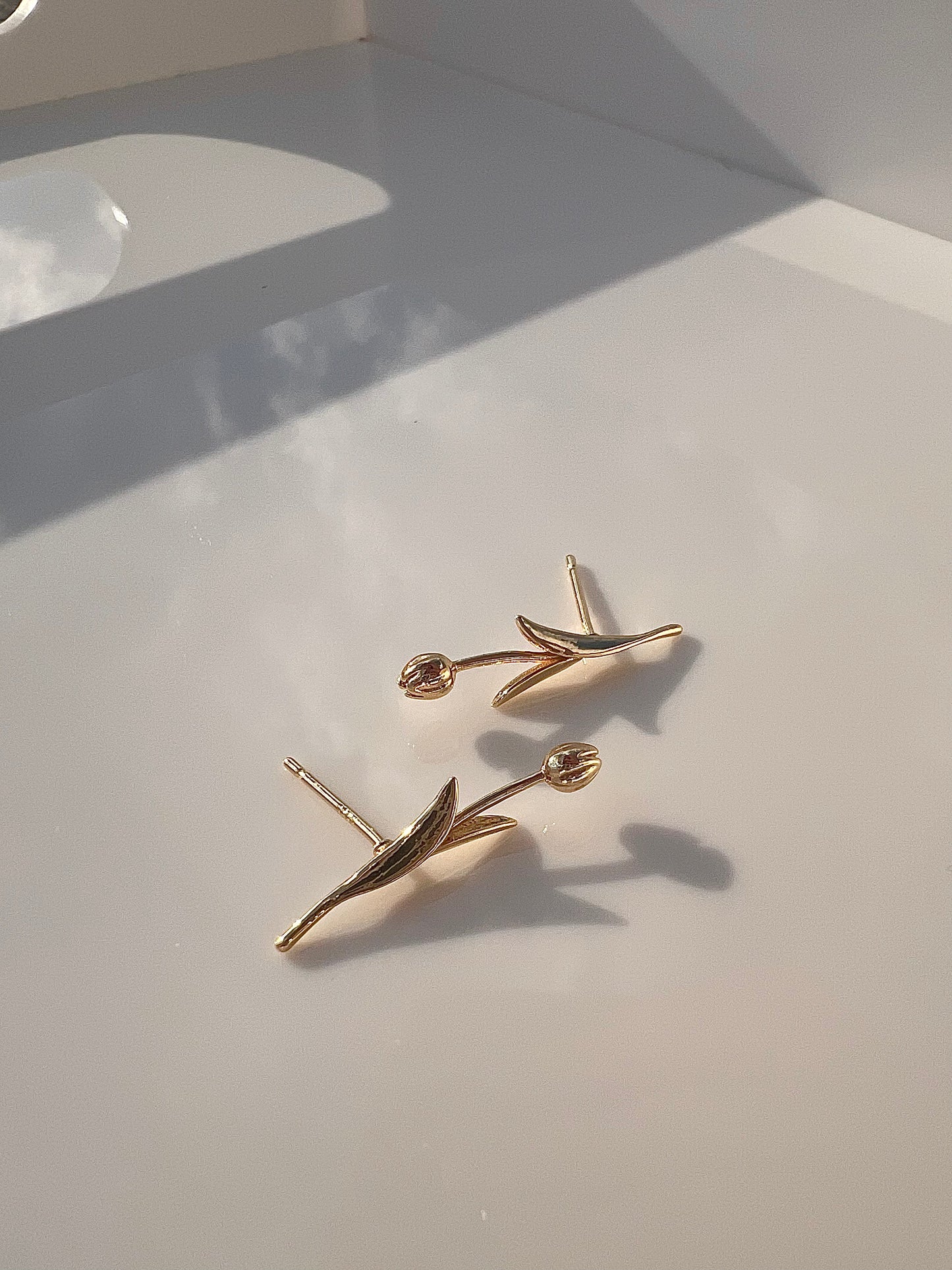 Fields of Gold Tulip Earrings